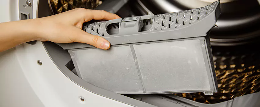 Signs Of A Clogged Dryer Lint Trap in Severna Park, Maryland